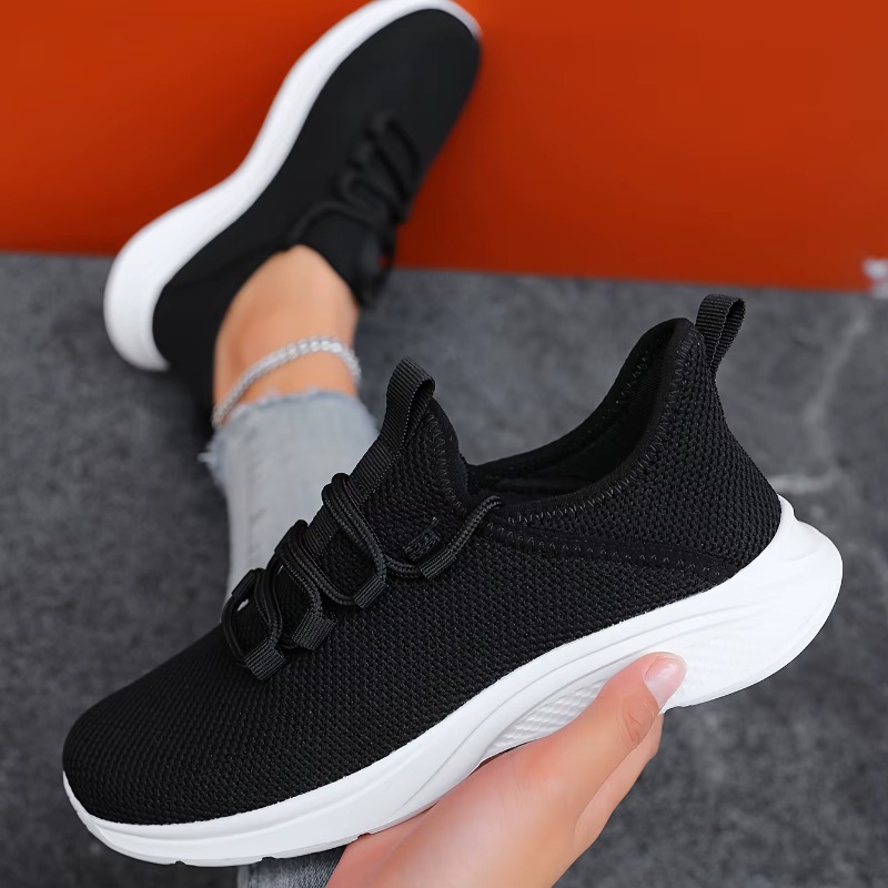 四季女性通気性メッシュスニーカー軽量ランニングシューズソフト - Running Gear Autumn のレビューと価格